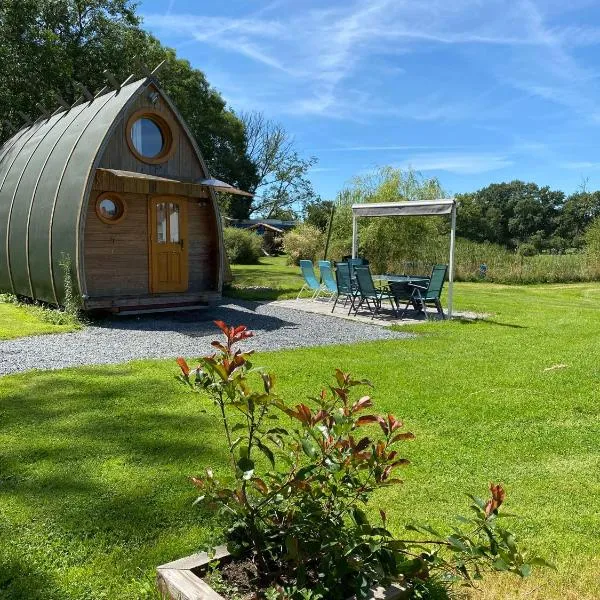 Roulottes des Combrailles, hotel em Saint-Pardoux