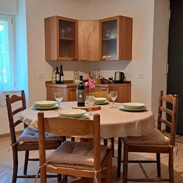 Apartment in Somaggia - CasaCamillo, Hotel in Riva