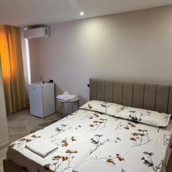 Meto House, hotel en Durrës