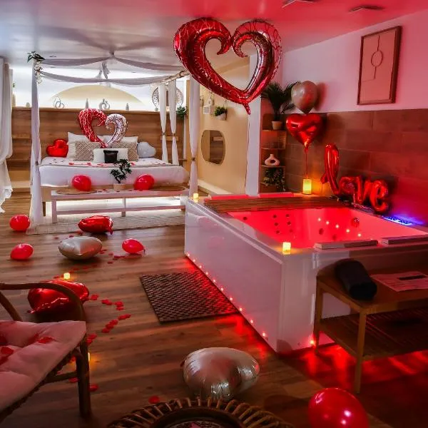 La Gioya - Love Room, Jacuzzi, Baldaquin, hotel in La Seyne-sur-Mer
