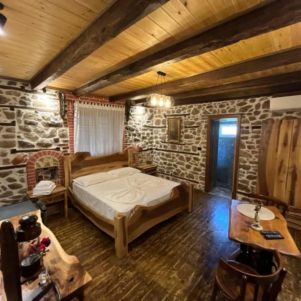 Vechia Villa Mitllari, hotel din Tushemisht