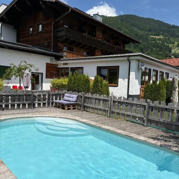 Apartments Chalet Sonnentanz, hotel di Piesendorf