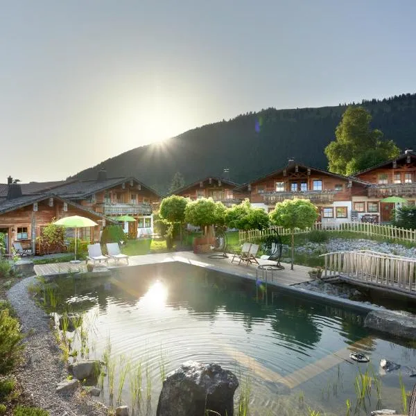 Alpin Chalets Oberjoch - Luxus Unterkunft mit privatem SPA und Zugang zu 3000 qm SPA Panoramahotel Oberjoch, hotel in Bad Hindelang