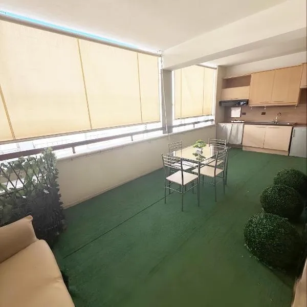 Paradise House, hotel v destinaci Reggio di Calabria