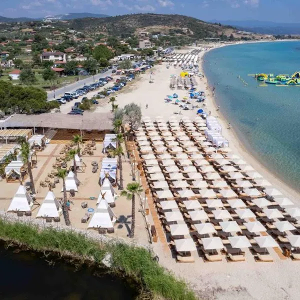 Linari Sea & Suites, hotel en Ormos Panagias