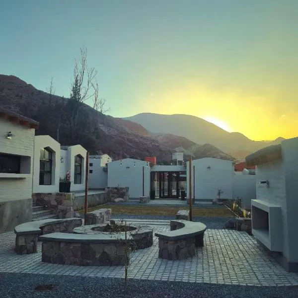 Los Olivos Purmamarca - Cabañas Boutique, hôtel à Purmamarca