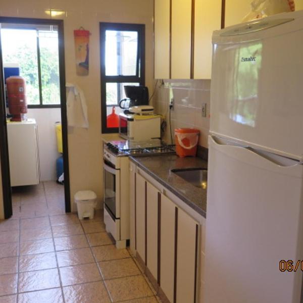 apartamento com linda sacada em direção ao mar - Foto 4