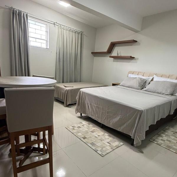 Aconchegante quarto privativo numa casa no centro
