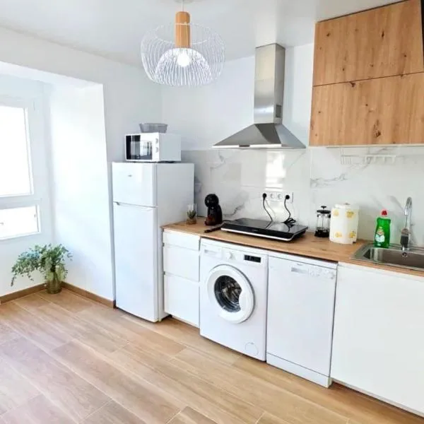 Spacious Martí Apartment, hotel i Alicante