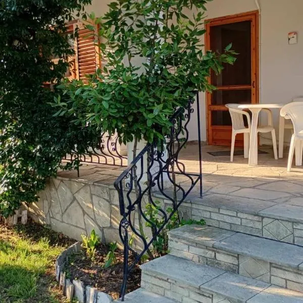 Martha's home, Hotel in Nea Vrasna