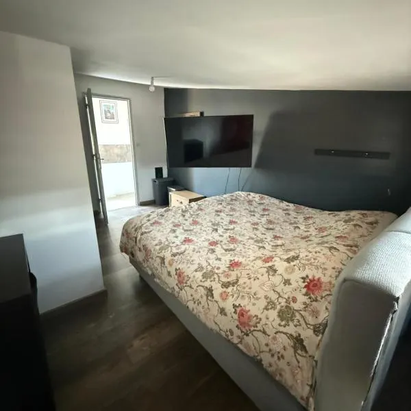 Maison à la campagne, hotel em Mecquignies