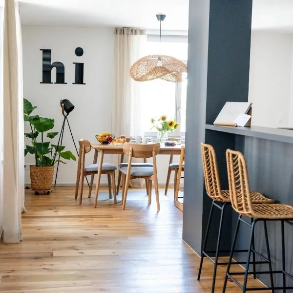 SOLUNA STAY I See & Berge I Kidsfriendly I Luzern I Wandern I Rigi I Swiss Alps I Free Parking, hotel u gradu Küssnacht