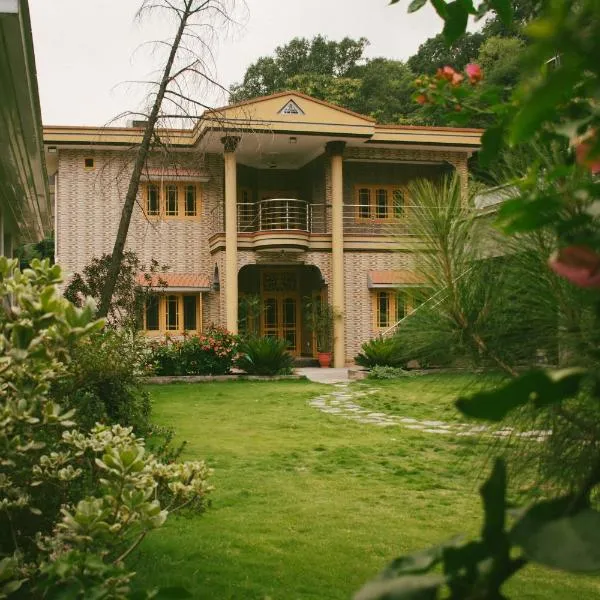 The Mountain Retreat, Muzaffarabad - Families Only, hotel v destinaci Muzaffarabad