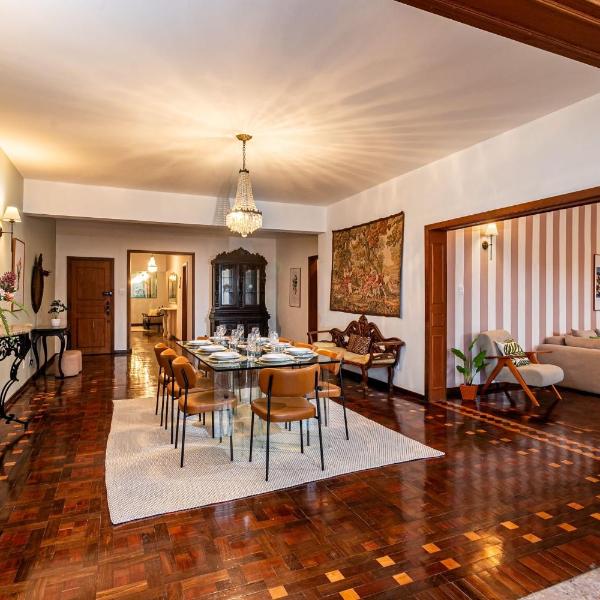 4 Suítes, Varanda Vista-Mar e Garagem | A 3730/201