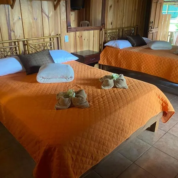 Casa de campo Ecos del Poás, hotel in Dulce Nombre