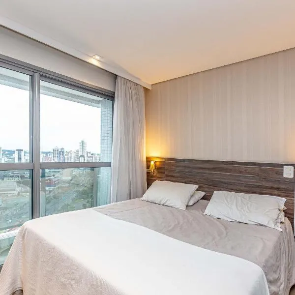Studio Moderno no Centro com Piscina, Vista Panorâmica e Garagem, hotel in Curitiba