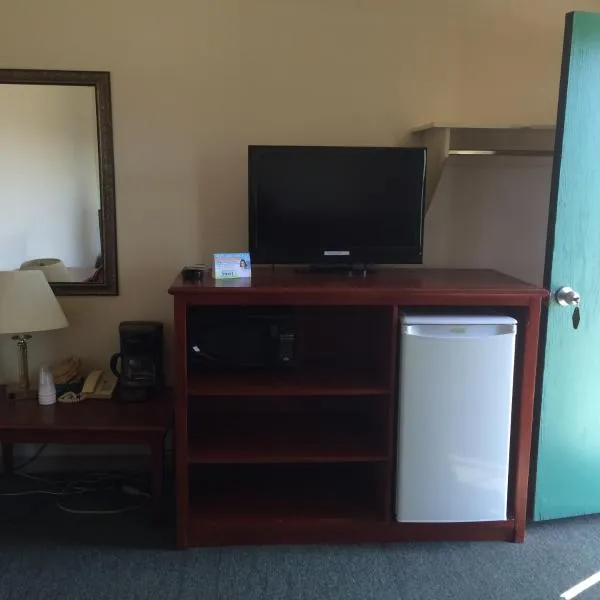 Esterhazy Motor Hotel, hotel v destinaci Esterhazy