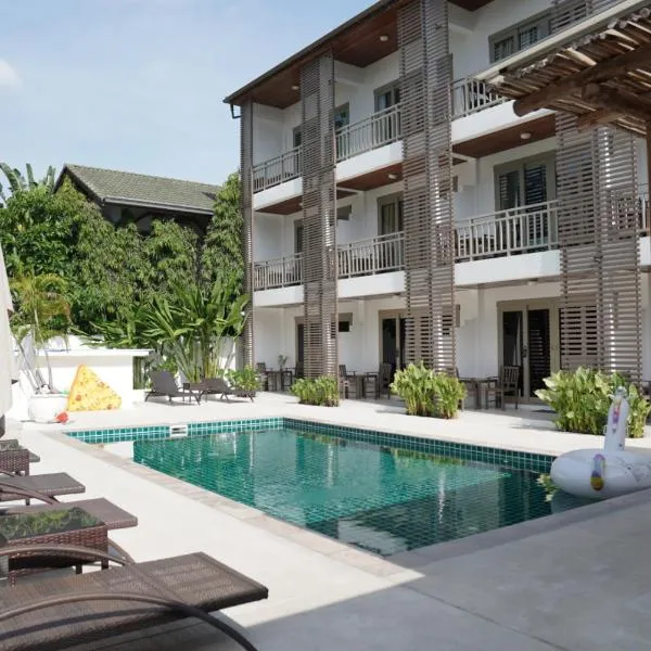 Ampha Place Hotel, hotel v destinaci Mae Nam