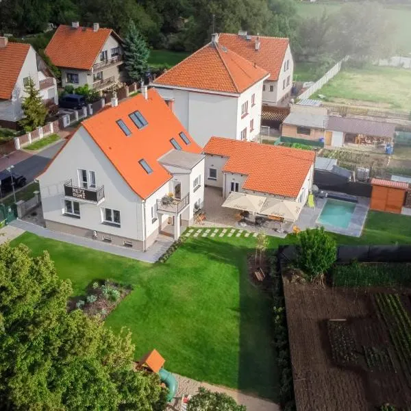 Mezidomí, hotel en Budyně nad Ohří