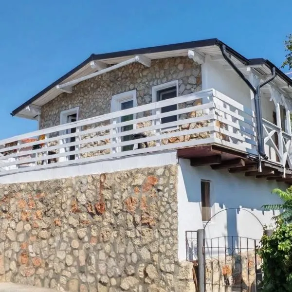 Casutadinvama, hotel in Vama Veche