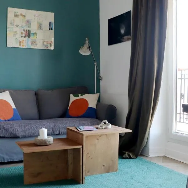 Studio cosy proche gare et jardin des plantes classé 2 étoiles、ナントのホテル