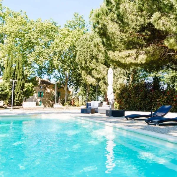 Le Relais De Pigasse, hotel v destinaci Ouveillan