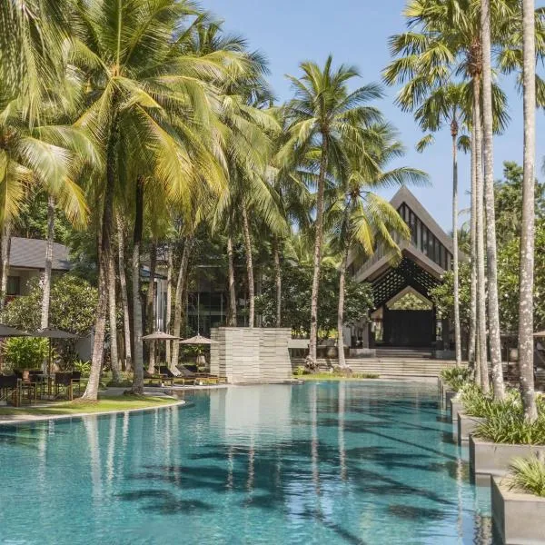 Twinpalms Surin Beach Phuket, хотел в Сурин Бийч