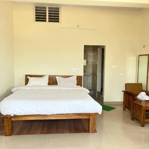 Hotel O Sri Lakshmi Dev's Comfort, hotel v destinaci Shrīrangapattana