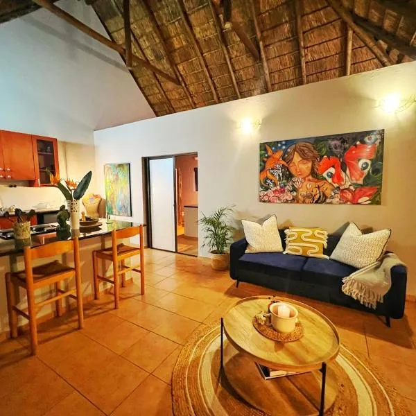 The Zen-Den - Subtle Charm & Luxury in Bryanston, hotel in Johannesburg