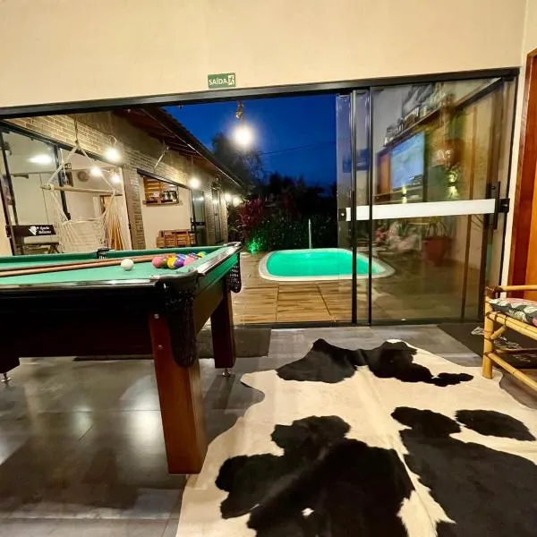 Casa Rústica com piscina, hotel v destinaci Cascavel