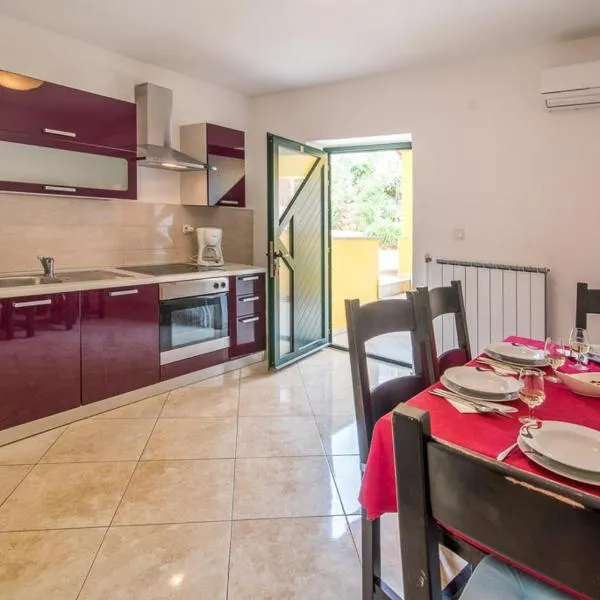 Sunce 3, hotel a Vrbnik