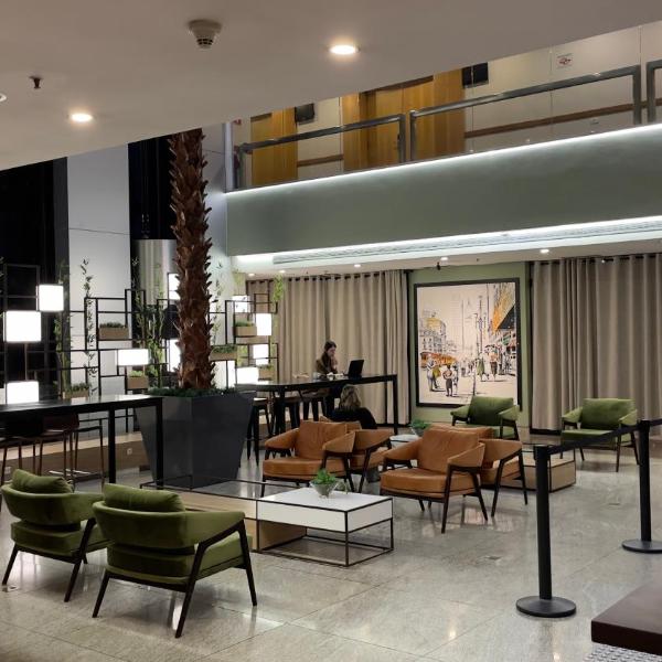 Apartamento em Hotel - Rua Quintana - Berrini