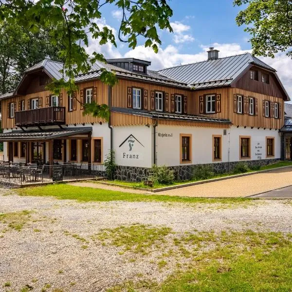 Wellness Hotel Franz - Rejvíz, hotel v Jeseníku