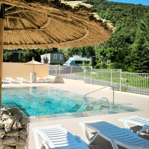 Aloha Camping Club, hotel v destinaci Reynès
