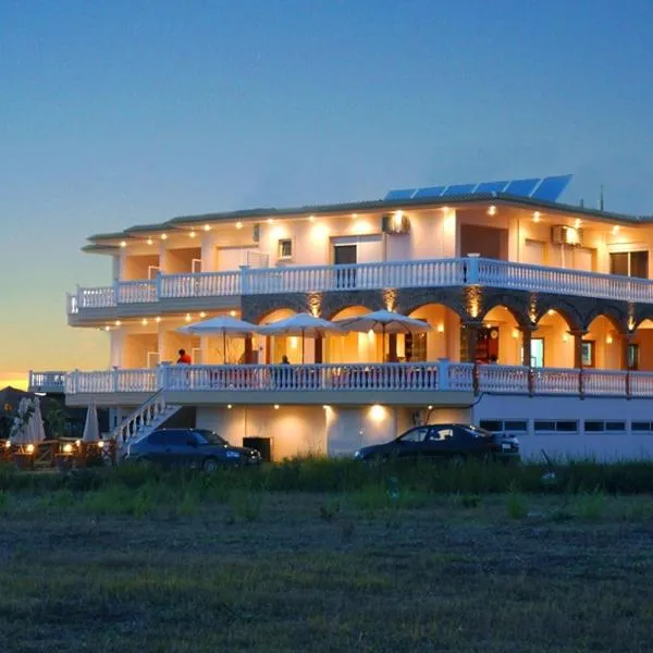 Esperanza Hotel, hotel v destinaci Kanali