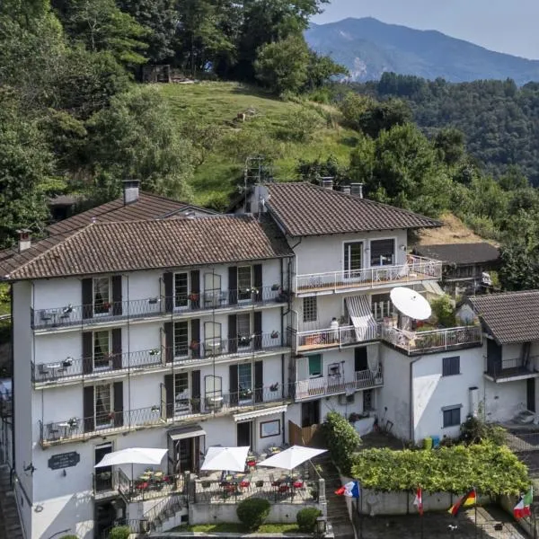 Guesthouse Giulietta e Romeo, hotel v destinaci Cossogno