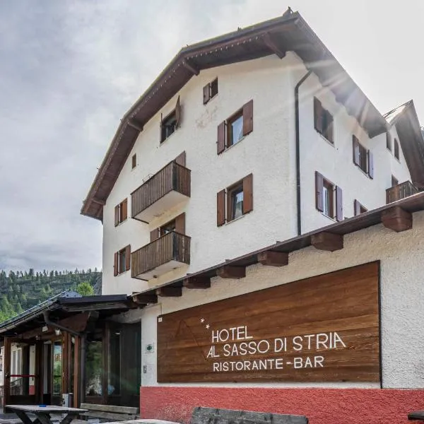 Hotel Al Sasso di Stria, hotel en Andraz