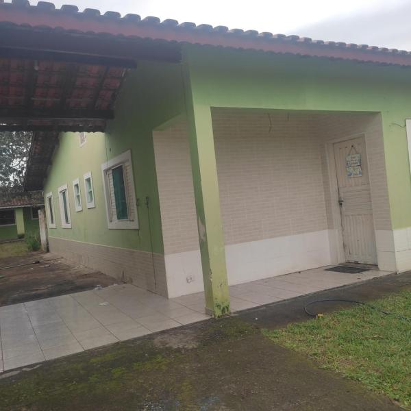 Casa enorme 2 minutos d da praia itanhaem - Foto 3