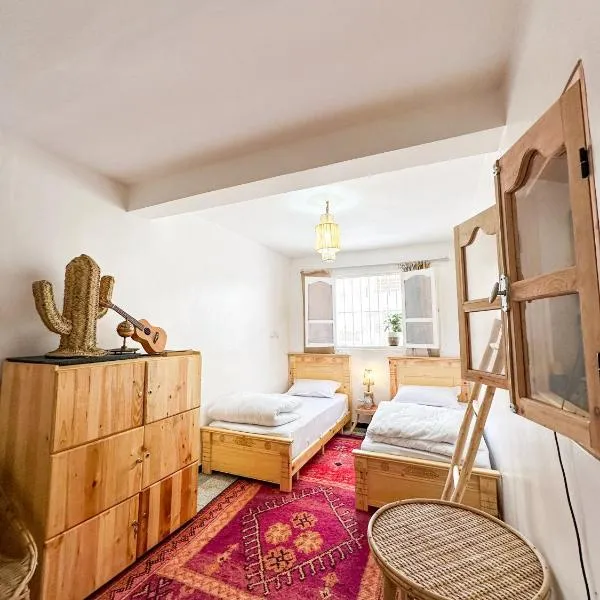 Surf and Stay Anza - Surf Territory, hotel ad Agadir