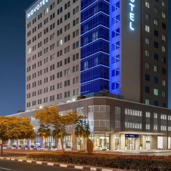 Novotel Bur Dubai - Healthcare City, hotel in Dubai