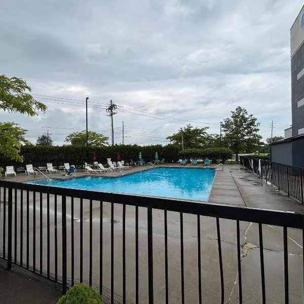 Clarion Pointe Near Erie Casino, hótel í Erie