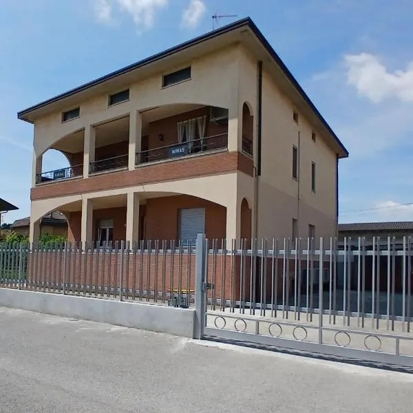 Domus NAUSICA、Cologno al Serioのホテル