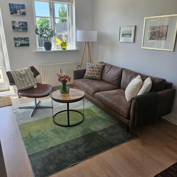 Lejlighed B med dejlig privat gårdhave på Thurø Kæledyr er IKKE gratis og skal tilføjes, hotel v destinaci Svendborg
