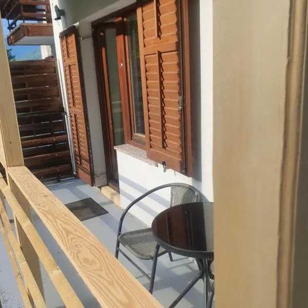 Apartment with one room-LUCIA, hotel in Selo