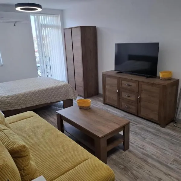 РАВДА Лазур Аурелия, hotel in Ravda