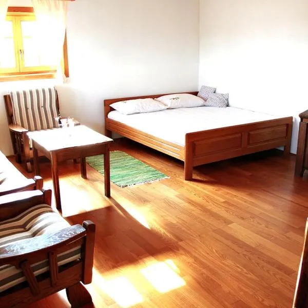 Vukomerić में, होटल Wood & Hills Heritage Retreat - Wider Zagreb Area - 5G WiFi - Sauna - Forest