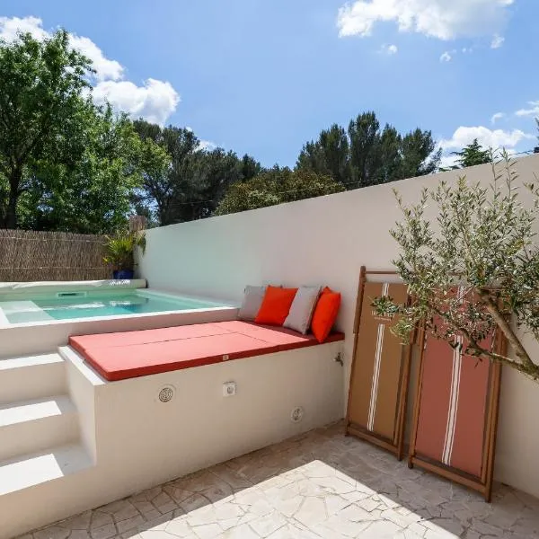 Villa Augustine - Maison classée 5 étoiles avec piscine à Aix en Provence, hotel in Aix-en-Provence