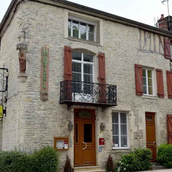 Logis Le Saint Nicolas, hotel in Lignol-le-Château