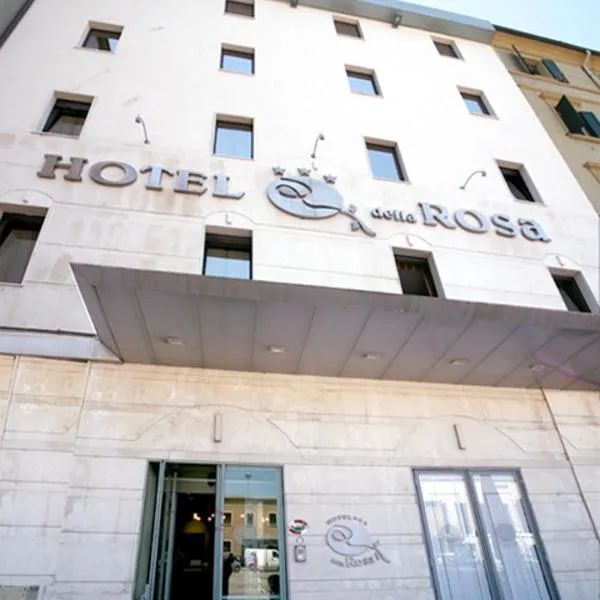 Hotel Della Rosa – hotel w mieście Ancona