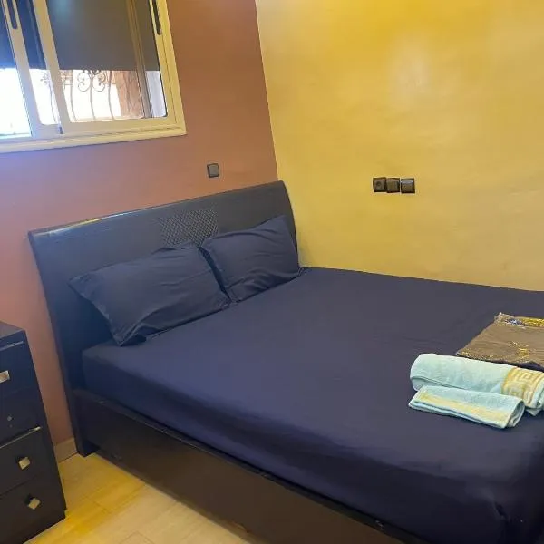 Private and spacious room, hotel v destinaci Agadir